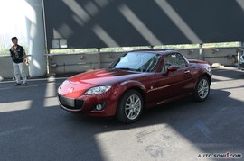 马自达MX-5