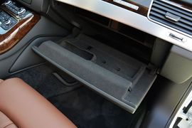 2014款奥迪A8L