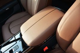 2014款奥迪A8L