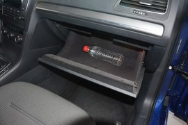 2015款大众高尔夫1.6L自动舒适型到店实拍