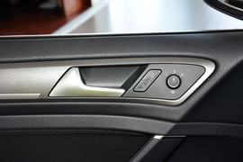 2015款大众高尔夫1.6L自动舒适型