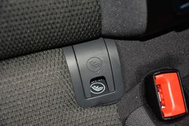 2015款大众高尔夫1.6L自动舒适型