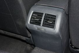 2015款大众高尔夫1.6L自动舒适型
