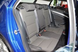 2015款大众高尔夫1.6L自动舒适型