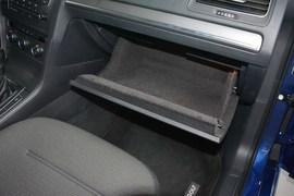 2015款大众高尔夫1.6L自动舒适型