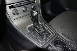 2015款大众高尔夫1.6L自动舒适型