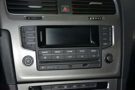 2015款大众高尔夫1.6L自动舒适型