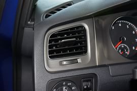 2015款大众高尔夫1.6L自动舒适型