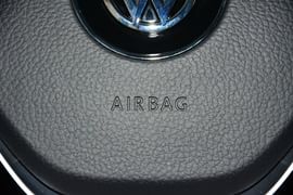 2015款大众高尔夫1.6L自动舒适型