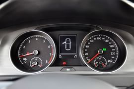 2015款大众高尔夫1.6L自动舒适型