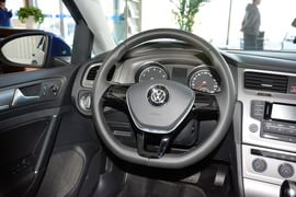 2015款大众高尔夫1.6L自动舒适型