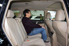 2012款丰田汉兰达2.7L两驱5座运动版