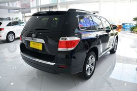 2012款丰田汉兰达2.7L两驱5座运动版