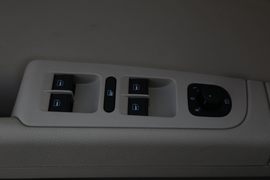 2014款速派1.8TSI自动名仕版试驾组图