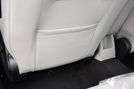 2015款斯柯达昕锐1.6L手动优选型