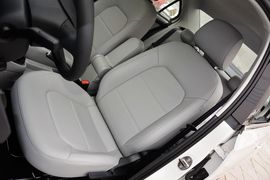 2015款斯柯达昕锐1.6L手动优选型