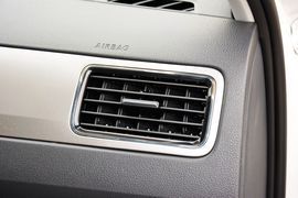2015款斯柯达昕锐1.6L手动优选型