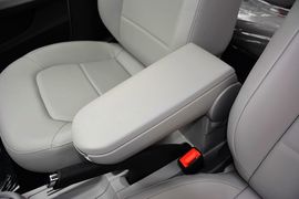 2015款斯柯达昕锐1.6L手动优选型