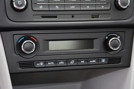 2015款斯柯达昕锐1.6L手动优选型