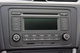 2015款斯柯达昕锐1.6L手动优选型