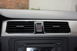 2015款斯柯达昕锐1.6L手动优选型