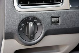 2015款斯柯达昕锐1.6L手动优选型