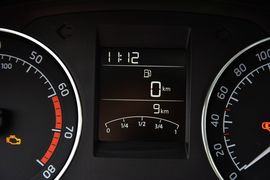 2015款斯柯达昕锐1.6L手动优选型