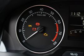 2015款斯柯达昕锐1.6L手动优选型