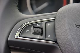 2015款斯柯达昕锐1.6L手动优选型