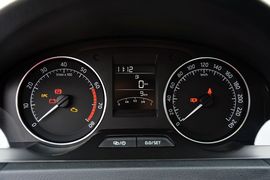 2015款斯柯达昕锐1.6L手动优选型