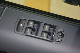 2015款路虎神行者2