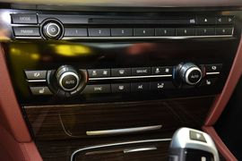 2014款宝马730Li臻享型