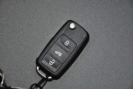 2015款斯柯达昕锐1.6L自动智选型