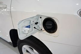 2012款丰田汉兰达2.7L两驱5座精英版