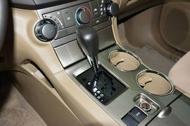 2012款丰田汉兰达2.7L两驱5座精英版