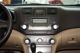 2012款丰田汉兰达2.7L两驱5座精英版