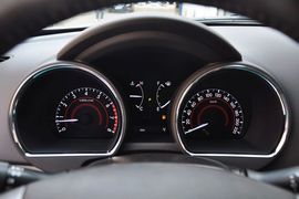 2012款丰田汉兰达2.7L两驱5座精英版