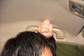 2012款丰田汉兰达2.7L两驱5座精英版