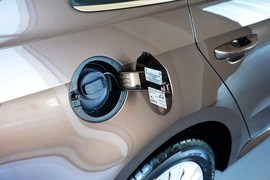 2013款大众朗行1.6L手动舒适型
