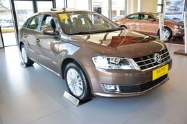 2013款大众朗行1.6L手动舒适型