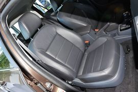 2013款大众朗行1.6L手动舒适型