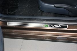 2013款大众朗行1.6L手动舒适型