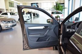 2013款大众朗行1.6L手动舒适型