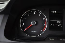 2013款大众朗行1.6L手动舒适型