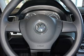 2013款大众朗行1.6L手动舒适型
