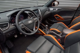 2016款现代飞思Veloster