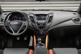 2016款现代飞思Veloster