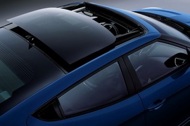 2016款现代飞思Veloster