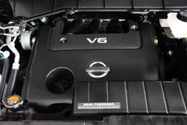 2015款日产贵士3.5L