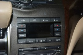 2015款日产贵士3.5L